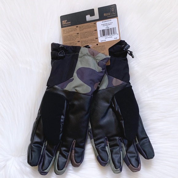 The North Face Men’s Etip Gore-Tex Gloves - Picture 3 of 7